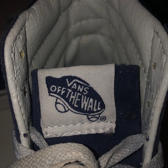 VANS - Picture 4 of 4